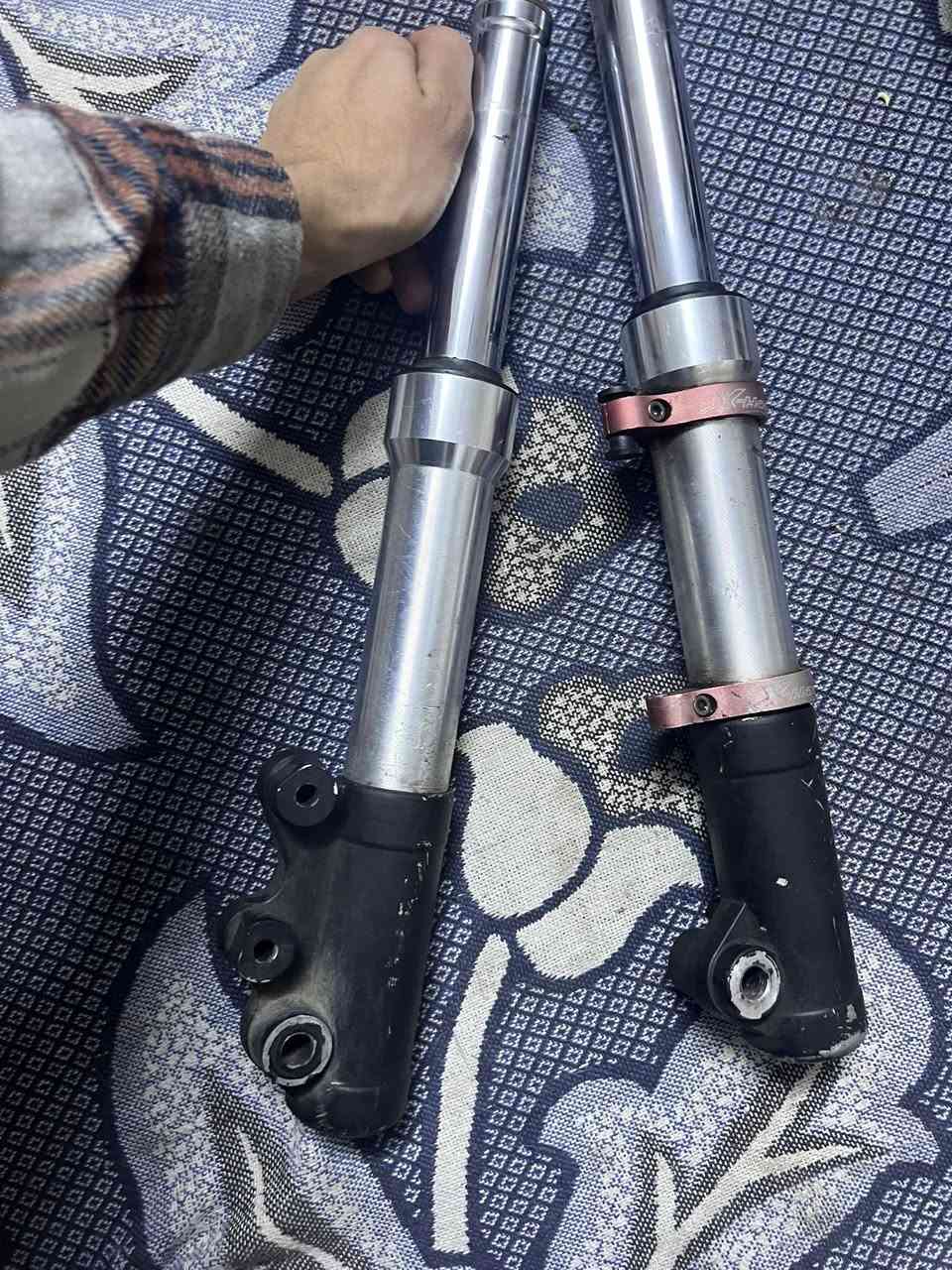 سلام عليكم غراض مال سكنس جبلي كله اصلي مال حاويه ستيرن وصدر وجاملغ رياضي اصلي ***********قيم وخذ حبيبي مارجعك فارغ بكاني بغداد شارع فلسطين
