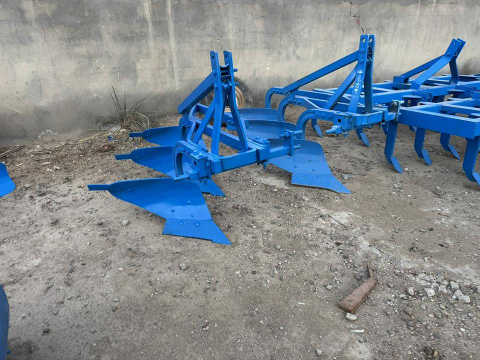 السلام عليكم شباب للبيع محموله كوبره جنح ثقيل مكفوله عل شغل.   او غراض مستخدمه معدلان او خراميش او رادمه.  او ديجرات.     شباب بقيت التفاصيل بل فديو.       ***********.   ***********
