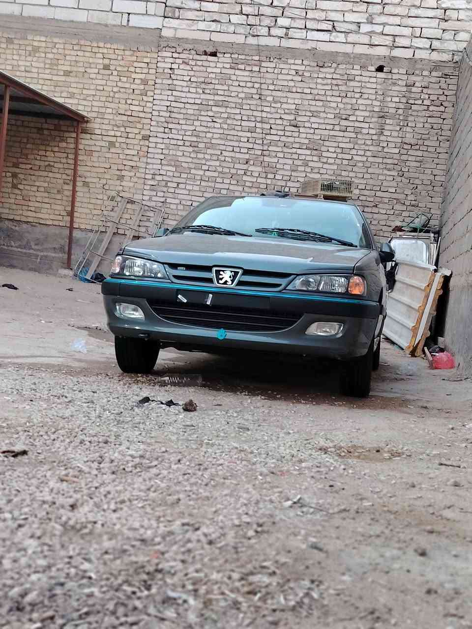 سلام عليكم سياره بيجو بارص موديل 24 طالع بل 25سياره جديده وعل أيدي رقم كربلاء مراوس احسب القناعه او بيع قسط ترهم تنطي نص ويبقه نص كل شهر عادي عنوان كربلاء حي العسكري رقم ***********
