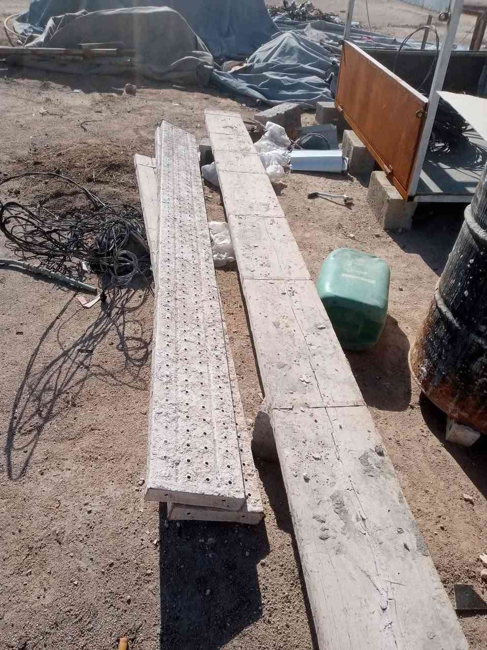 سلام عليكم براميل دبل بلاستك كلش حلوات جددمستخدمهن شهر بس للبورك درابات العدد2 ابو3متر الااصليات ولوحه ام 4مترخشب ثقيل نوعيه زينه براميل حديد بطانه مزفته وظاف العدد4  خزان مال ماي مصوص دبل للبيع مكان نجف حي الندا كلمن وسعره
