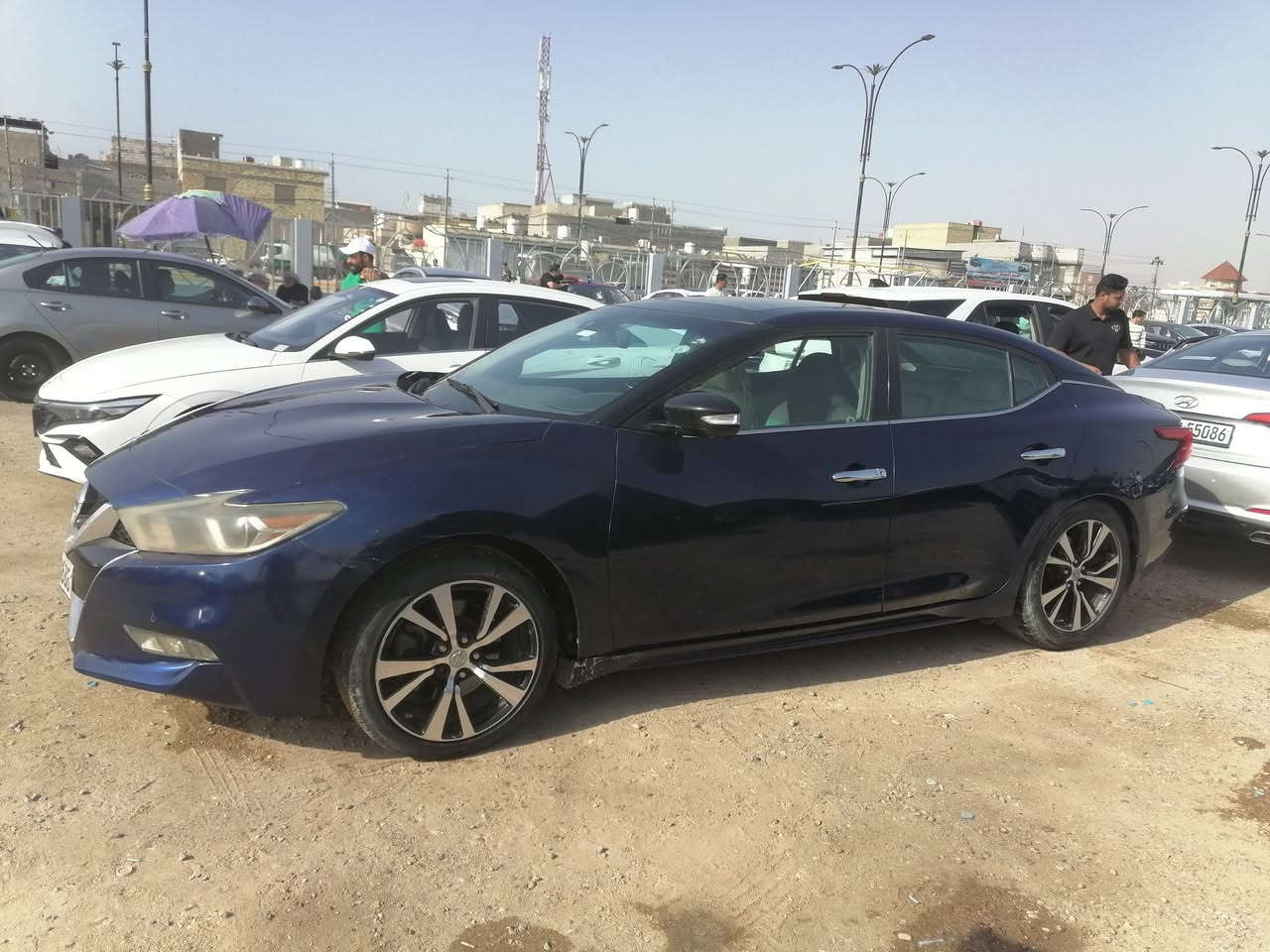 السلام عليكم
نيسان ماكزيما ٢٠١٧ بلاتينيوم  فول الفول 1/1 
_______________________________
فئة platinum أعلى فئه
6 سلندر 350‪0  
لون السيارة ازرق 
 رقم اربيل شرط التحويل او وكاله راعيها عربي يداوم بلبصره 
 مكان السياره البصره 
_______________________________
تفاصيل السيارة :
السيارة وارد امريكي حادثها  (دعاميه )
بدون دواخل 
وبلعراق شويه من الباب والجاملغ الخلفي عكس السائق 
صور الضرر  والسونار موجوده
_______________________________
المحرك مبدل قبل 8شهور نضيف
المحرك والكير نضيفات تجي تفحص
صدر امامي  خلفي نضيف
دبلات امامي جديده
ادامه كامله للمكينه 
_______________________________
مواصفات السيارة :
♦️رادار امامي اوتو بريك يعني تضرب بريك للتوقف المفاجئ للسيارات ودرجات اوشخاص
♦️رادارات جانبية
♦️بردة خلفية كهرباء
♦️دواخل صاج ملكي
♦️حساسات خلفي امامي
♦️11 سماعة نظام bose
♦️لدات داخلية بالدشبول + الابواب + كاعيات 
♦️غرفة جلد 
♦️كشنات جلد 
♦️كشنات حضن
♦️ كشنات اماميه كهرباء
♦️كشنات تدفئة + تبريد
♦️كشن السائق خزن 
♦️تدفئة ستيرن
♦️ستيرن كهرباء
♦️كامرات محيطية 360‪
♦️تبريد قطعتين
♦️بنوراما
♦️كامرة خلفية
♦️ويل 18 بلادي
♦️تشغيل عن بعد مع تدفئة + تبريد 
♦️3 انظمة قيادة 
♦️نظام سبورت عادي ايكو
♦️تبريد مركزي حسب الجو
♦️والباقي موصفات معروفه
_______________________________
  سعرها  ١١٥ بيها مجال قليل اطيحلك  منها سعر النواقص وسعرها معروف بلسوك بيش 
باقي تفاصيل اتصال او وتساب


**إذا كنت صاحب هذا الإعلان وتريد حذفه لأي سبب، رجاءا أرسل رسالة إلى الدعم الفني**