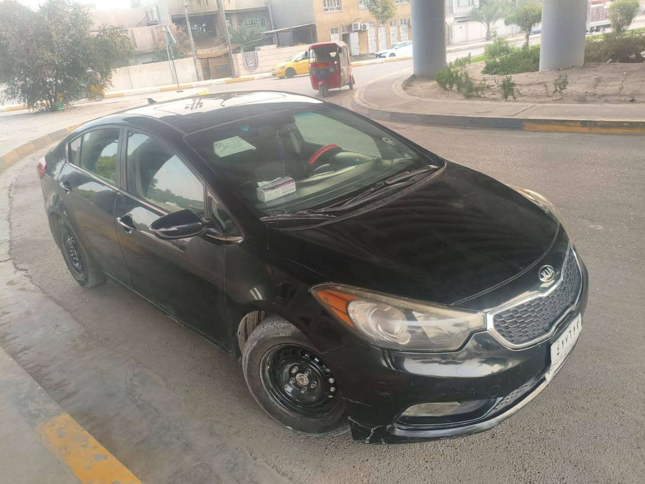 السلام عليكم كيا فورتي للبيع فقط موديل 2015 وارد كندي حادث جاملخ وباب بلا دواخل مكينة 2000 ج تي شاشة كامرة حساس خلفي تخم تاير جديد تبريد قطعتين كير مكينة وصدر مكفولات فتحة سقف مري ترحيب أو شفط تحكم استيرن جهتين نظام يكو اقتصادي كاعية جلد مقاعد تتفئة
للاستفسار على رقم *********** مكاني بغداد الدباش أو حرية
