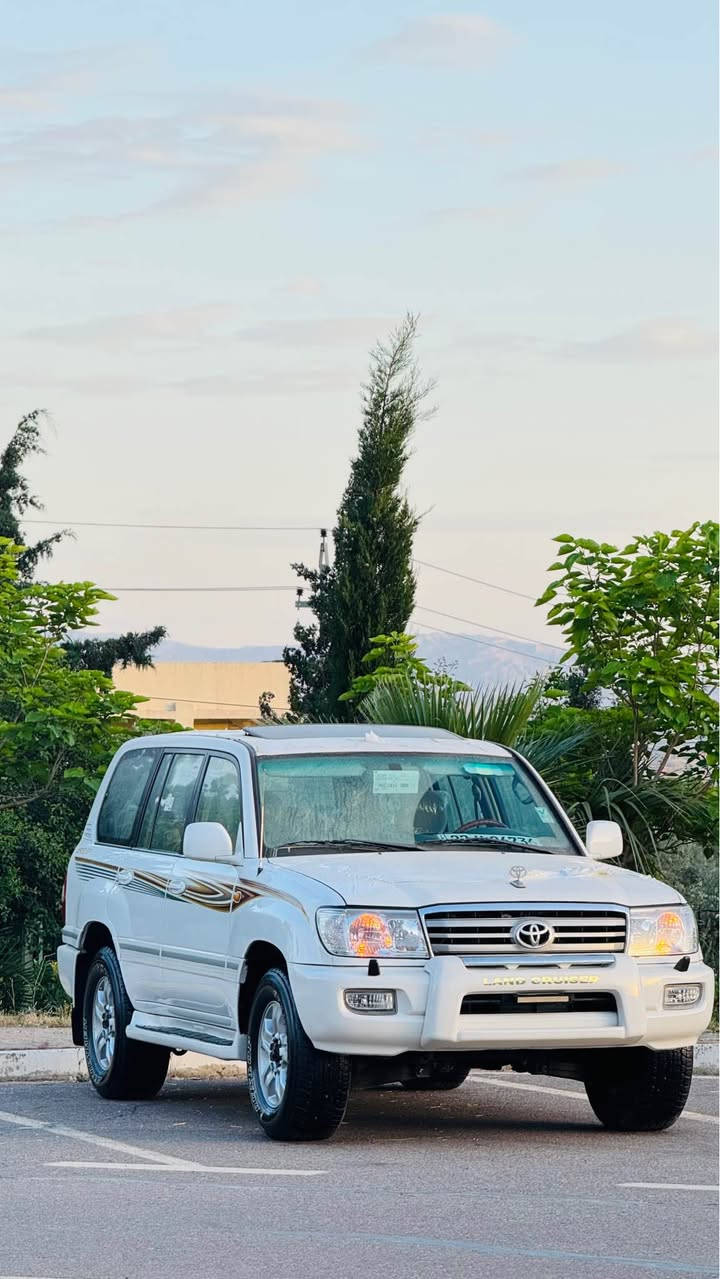 Land cruser 2006 GXR
مۆنیکا ۲٠٠٦ فول مواسفات سلایت تۆماتیک ناو فۆرمیکا تەبرید مەرکەزی سەلاجە بی بۆیاغ گیرو مەکینە نەکراوە مەزبوت غازو بەنزین ٤ تایەی نوی لە ژێرە رەقم و سەنوی نوییە هەمو شتی تازەیە 
٠۷٥٠٦۳٥۳۱۳۱
٠۷۷۱٦٤٥۳۱۳۱
۲٠٥$ 💵💸 كويسينجاك, أربيل


**إذا كنت صاحب هذا الإعلان وتريد حذفه لأي سبب، رجاءا أرسل رسالة إلى الدعم الفني**