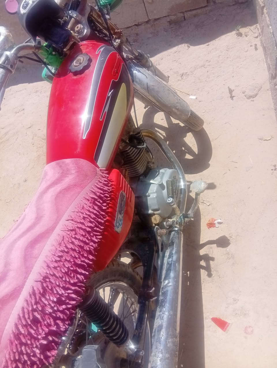 دراجه يرانيه البيع عوزه بس كاور دراجه عوزه فقط كاورر المكان كربلاء ***********
