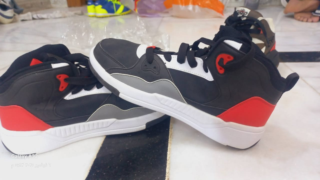 احذيه باله درجه اولى سيد حسن ناحية الإمام ***********رقم يوجد توصيل ٢ب٢٥ حجم ٤٠
