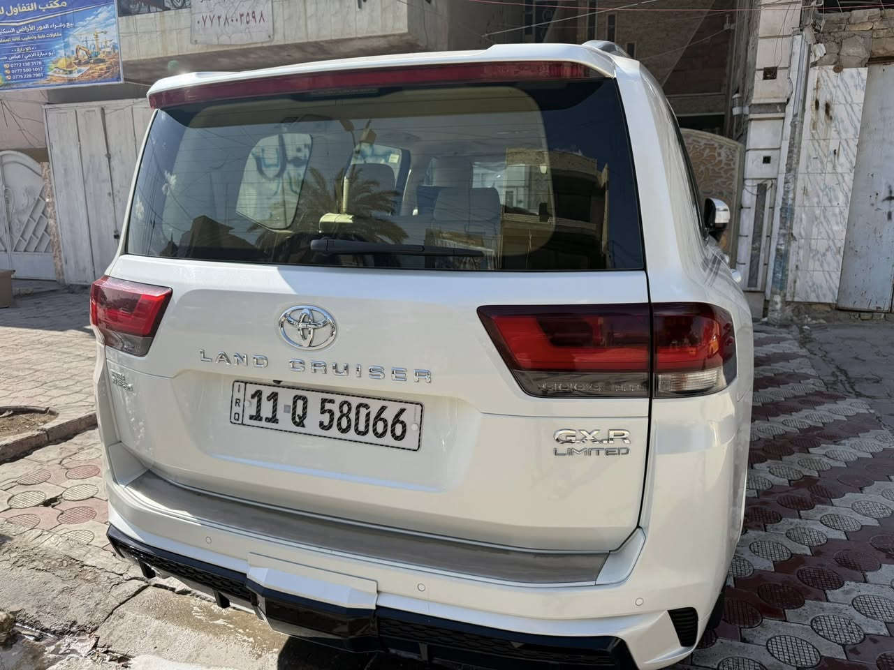 السلام وعليكم لاندكروزر توين تيربو لمتت ابريم مديل 24 ماشيه 26 كفاله عامه السعر 71 يعني 7 شدات وعشره بيع فقط بدون مراوس مكان السياره بغداد العبيدي ***********
