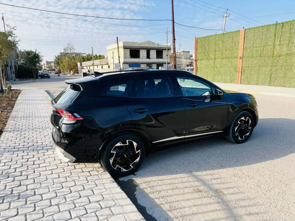 السلام عليكم سبورتج برستيج دخول جديد منفيست بأسمي موديل 2025 حجم لارج فئة 4X  اعلى المواصفات بيها فول من كل شي سياره بيها صبغ 4 قطع بجم كبس وبدون ايرباك لغد شاصي تبريد راديترات سليم

سيارة جديده ماشيه 16 الف محرك ٢٥٠٠ 

بانوراما طگتين

كشنات جلد رياضي

جنطة گهرباء وتفتح من تقترب منها

بصمة ابواب وتشغيل وجنطة

فور ويل

تشغيل عن بعد

كراسي كهرباء

تدفئة كشنات تبريد كشنات

ستيرن تدفئة وجلد خياط

خزن كشن السايق ميموري

اشاير بالمري

 لايت اوتو

 اطفاء ذاتي

تبريد قطعتين 

 نزول منحدرات

مانع تزحلق

انظمة قيادة 

بلوجكترات

شاشة كبيره متصله وشاشة تبريد متغيره

عدادات ديجيتال

شحن موبايل امامي وبالكشنات الخلفيه

بل كار بلي واندرويد وكافة الخدمات

شحن وايرليس

انارة داخليه لمس

 لايت زينون لد امامي

بك لايت لد

حساسات خلفيه اماميه

رادارات جانبيه اماميه خلفيه

ويل كب حجم 19 

توقف ذاتي

هاند بريك دگمة

 وبعد بيها هواي مواصفات

السعر 170 وبيها مجال بسيط

بغداد تقاطع درويش *********** بغداد, العراق
