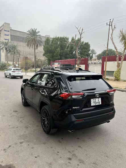 السلام عليكم للبيع
𝐓𝐎𝐘𝐎𝐓𝐀 𝐑𝐀𝐕𝟒-𝐗𝐋𝐄 2023                                       
تويوتا رافــــ4 XLE موديل 2023 وارد امريكي ضرر فقط جاملغ مصبوغ شبر بارد بل بنيد سياره جديده كلش وما ناقصهه شي صور حادث وسونار داخل منشور
رقم بغداد بسمي هزه وسنويه جدد تحويل مباشر
اللون : اسود
حجم المحرك : 2.5L ( 4.سلندر )
المواصفات : 𝐗𝐋𝐄 نص فول
شاشة كبير لمس تدعم ابل كار بلي 
كاميرا
‏ابواب  بصمة
‏‎بصمة تشغيل 
ويل رياضي قياس 19
تخم تاير جديد
هاند بريك بصمة
اوتو ستارات (𝐀𝐔𝐓𝐎 𝐒𝐓𝐀𝐑𝐓)
اوتو ستوب (𝐀𝐔𝐓𝐎 𝐒𝐓𝐎𝐏)
رادار امامي (تحديد مسار)
‏‎رادار جانبي (نقاط عمياء)
‏‎رادار خلفي (التحذير من الاصطدام)
‏‎حساسات خلفيه
نظام (𝐄𝐂𝐎)
نظام (𝐍𝐎𝐑𝐌𝐀𝐋)
نظام (𝐒𝐏𝐎𝐑𝐓)
تحكيم ستيرين
كشن السائق تحكم كهربائية 
لايتات (𝐋𝐄𝐃) ليد عدسة زينون 
بكلايتات (𝐋𝐄𝐃) بيلادي
باقي تفاصيل معروفه مكاني بغداد الدوره شارع الصحه السعر 223 وبيهه مجال اي ستفسار اتصل وتدلل رقمي ***********
