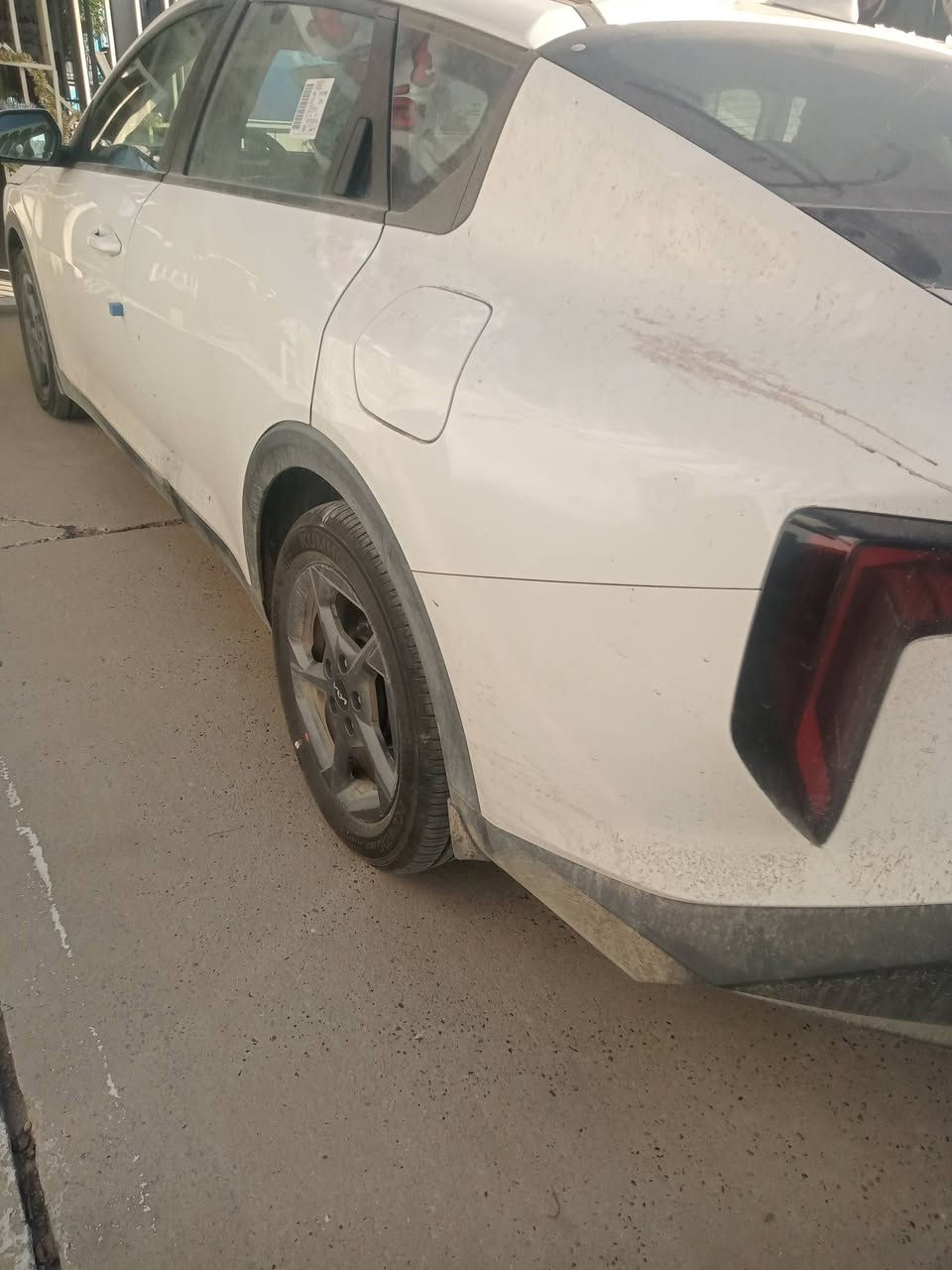 السلام عليكم للبيع كي فور موديل 25 زيرو بعدها مامغسوله محرك 2000 رقم شمالي السعر 187 مكان السيارة بغداد العامريه ***********
