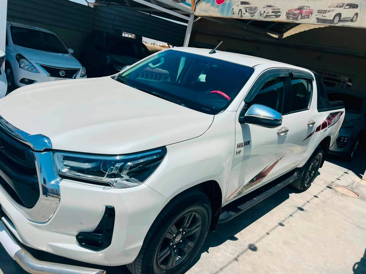 السلام عليكم 
تيوتا هايلوكس 6 سلندر TRD
سيد نهرو 
رقم اربيل دولي 
ماشيه 140الف حقيقي 
مكفوله ما عده بارد بل جاملغ
قليل اصبعين
سعر 320 وبيه مجال حك الجيه 

***********
