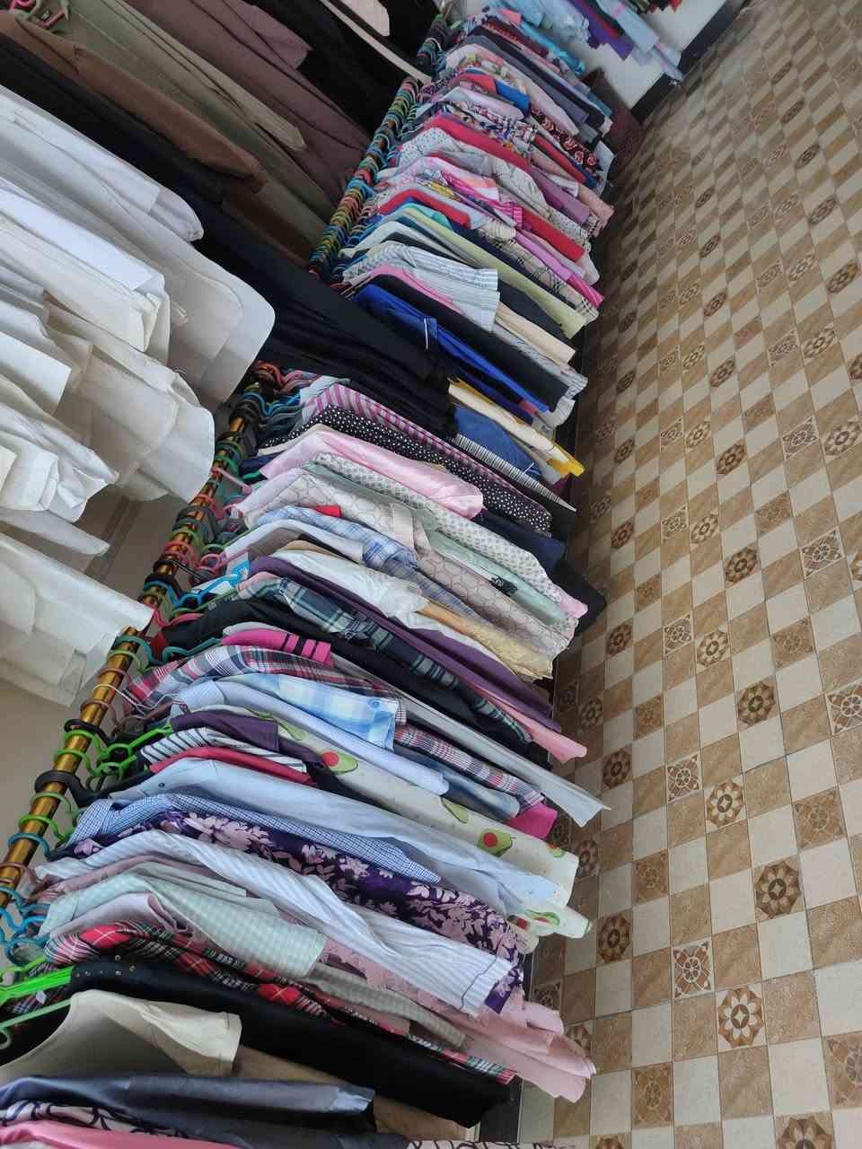 اللهم صل على محمد وال محمد
البضاعه اللي متوفره بلمحل بضاعه جديد وباله 
دشاديش سعر القطعه 4 الاف 
قميص أبيض بالف
قميص طلعه الفين
بنطرون كابوي وقماش 3 الاف 
تيشيرت وبجامه ستن سعر القطعه الف
تيشيرت وبجامه فانيله سعر القطعه الف 
نفانيف اكو 3 و 5
عبايه راس 6 الاف 
عبايه اسلاميه 10 الاف 
بشتات 8 الاف 
احذيه خارج المحل الفين 
ناموسيه حجم كبير 3 الاف والصغيره الفين 
ربطات ستن وقماش بالف
هاينك قطني صيفي فري سايز السعر 4 الاف 
احذيه كعب 5 الاف 
شحاطات سعر القطعه 3 الاف 
عنوان المحل شارع 60 مقابيل جامع اهل البيت ع 
متواجدين من الساعه 11 صباحا إلى الساعة الخامسه عصرا وبعد الإفطار من الساعة 7 مساءآ إلى الساعه العاشره والنصف مساء


**إذا كنت صاحب هذا الإعلان وتريد حذفه لأي سبب، رجاءا أرسل رسالة إلى الدعم الفني**