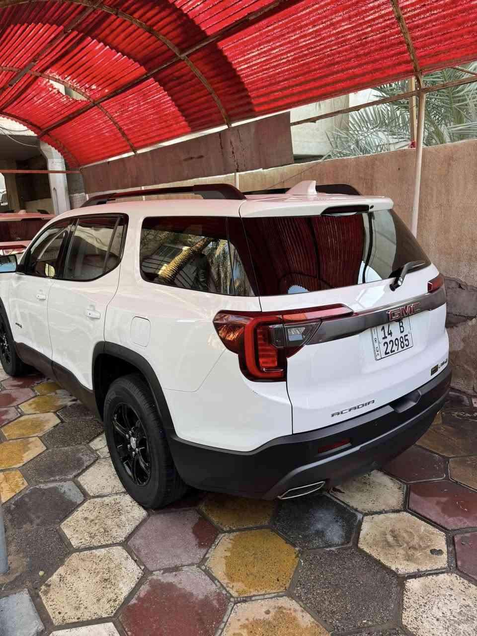 اكاديا 22 at4 للبيع رقم بصرة
السياره وارد امريكي حادثها فقط فطر بالدعاميه مع رصعات خفيفه في باب السائق والباب الي خلفه ويم قبق البانزين من امريكا وماعدلتهن لان مامبينات السياره بدون صبغ او تبديل مكفوله من كلشي مال ابو مصلحه مابيها قطعه تجاريه كلها بلاد اجت غراضها مفتوحه ورجعت شديتهن نفسهن بدون ايرباك رقم بصرة الجديد بأسمي تحويل مباشر 

المواصفات - فول للاخير حالها حال الدينالي محرك 6سلندر 3.6 لتر 

فتحتين بالسقف 

عدادات دجتال 

داتا شو 

4 كامرات محيطيه 

حساسات امامي خلفي 

رادارات امامي خلفي جانبي 

فور ويل مع وضعيات قياده 

تدفئه تبريد بالكشنات مع تدفئه الستيرن

الكشنات الاماميه كهرباء

كشنات vip 

خزن ميموري مع ستيرن كهرباء 

مرايات شفط مع نقاط عمياء 

شاحن موبايل وايرلس

كشنات جلد مع علامه at4 

نطام صوت مميز ماركه BOSS

تبريد مركزي 3 خانات 

الباب الخلفي ينفتح بالقدم بدون لمس 

بصمة ابواب وتشغيل وتشغيل عن بعد مع بصمتين 

وبعد مواصفات هواي بيها 

السعر 310 بيها مجال والي مايعجبه السعر السوك كلشي بي فلوسك عندك وحلالي عندي 

للاستفسار ***********
