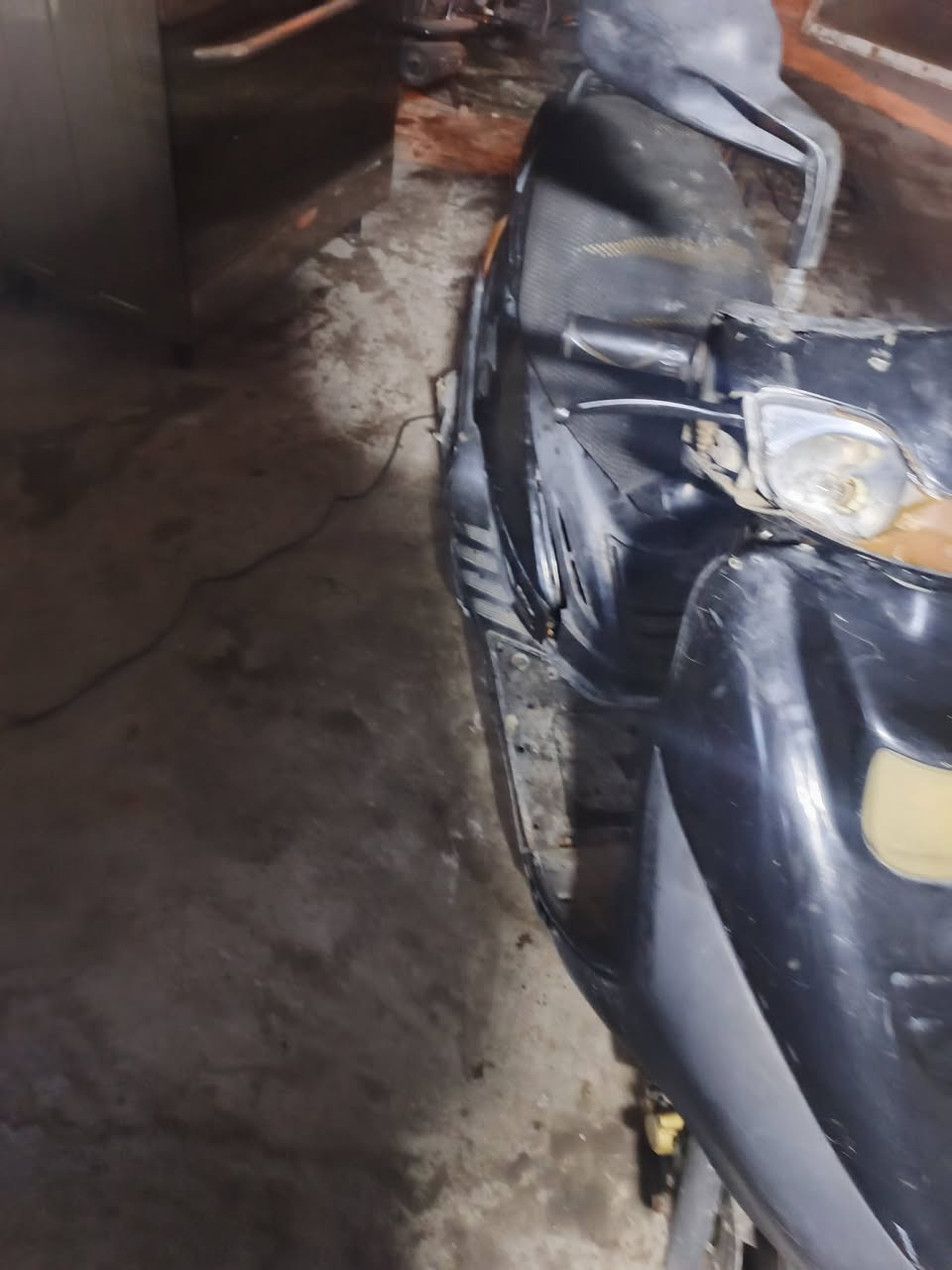 دراجه فصائي 140 شلعه ومعدل فول كيلو متر شغال الدراجه نكره هندر الكهربائيات جانت كلها تشتغل م̷ـــِْن غسلتها طفن هسا هندر تشتغل بس نقصها كعكه صالنصه ولبريك الخلفي خلصان الدراجه تاخذه •اللّـہ̣̥ وكيلك مال كراب ماتوكف رايدها ب 180 ومجالها بسيط عنواني بغداد حي العامل ***********
