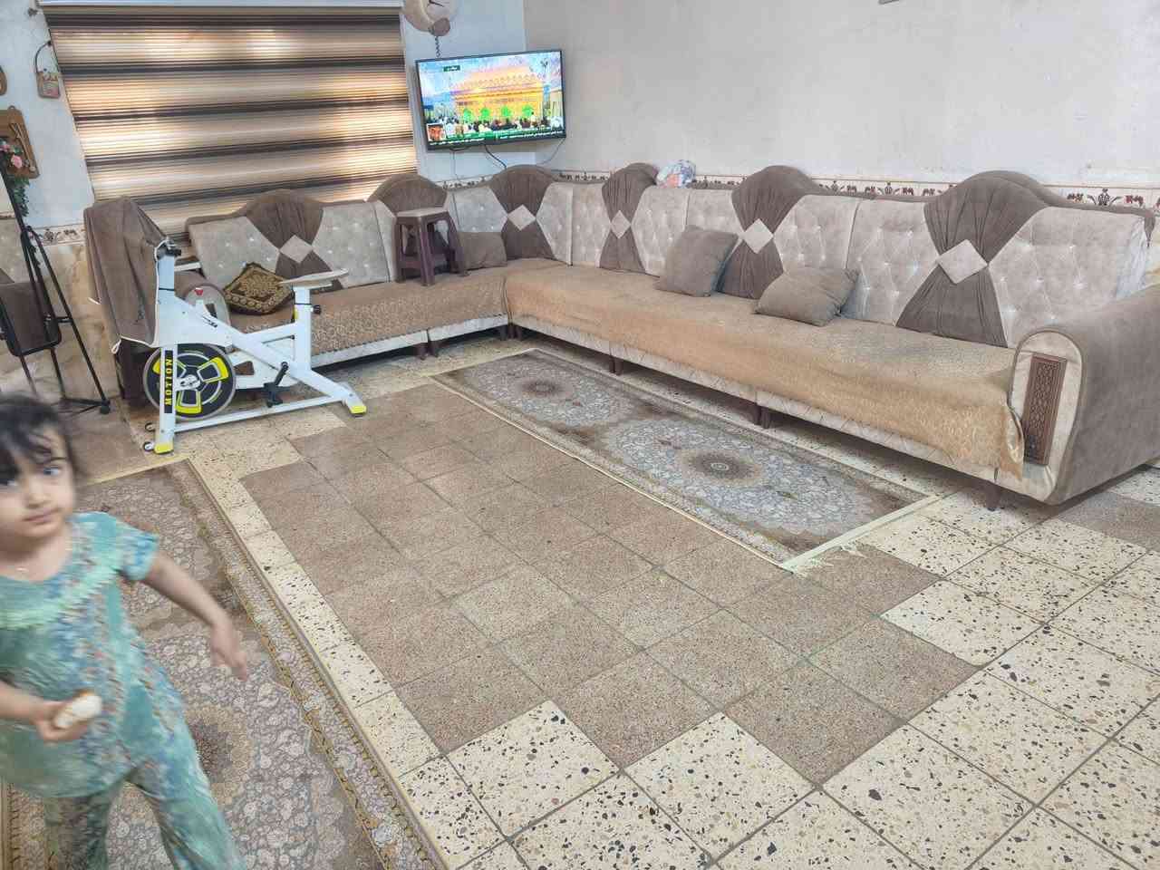 بسم الله الرحمن الرحيم
