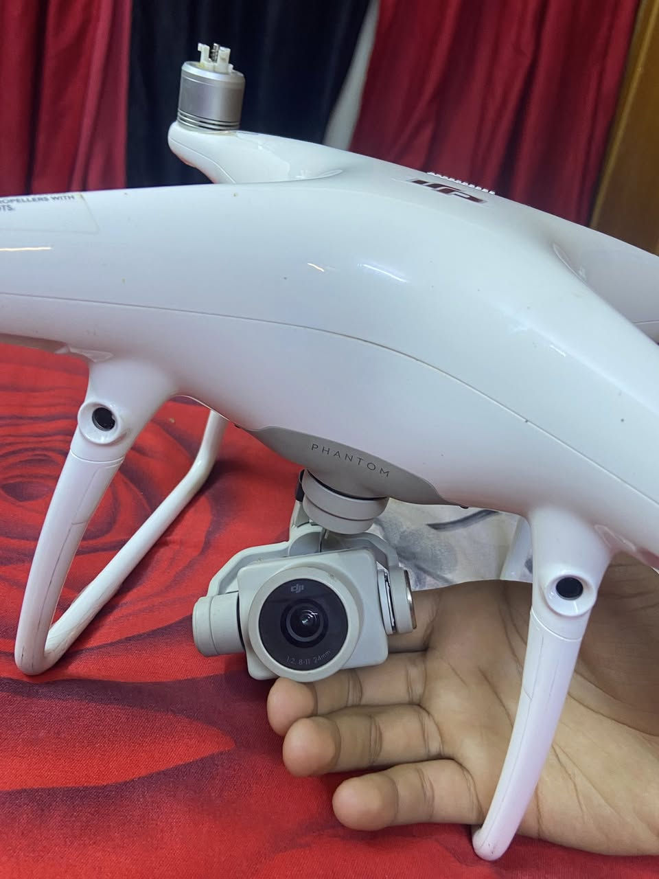 سلام عليكم درون لبيع سعر خاص *********** واتساب
