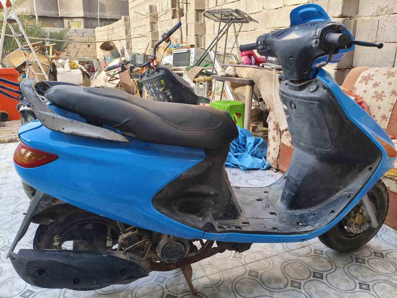 دراجة فراشة فحل 140 ما مفتوحة كلشي شغال بيها. نكرة سلف وهندر وكهربائيات شغالة. السعر 650 الف قفل. العنوان ابي الخصيب منطقة عصفورية. هاتف. ***********
