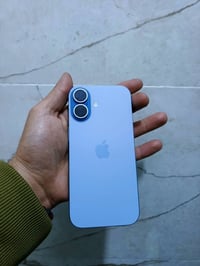 آيفون ١٧ • ٢٥٦ • نضافة ١٠٠٪