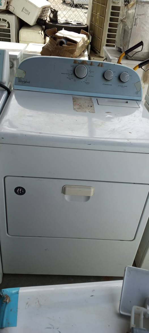 يوجد مجففات امريكيه جميع الموديلات البصره القبله شارع الغياث ستر 
*********** وساب
