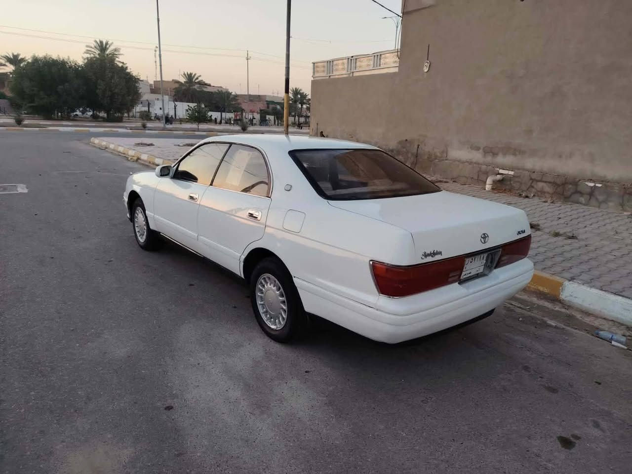 السلام عليكم بطه موديل 94 مكفوله من الكص والضربه ونقل جثه السياره مصبوغه جماليه رقم انبار مشروع وطني تحويل ثاني يوم مكينه وكير وحداديه تخم تاير دواخل جديده تبريد شغال الرقم *********** السعر 53 مكان واسط
