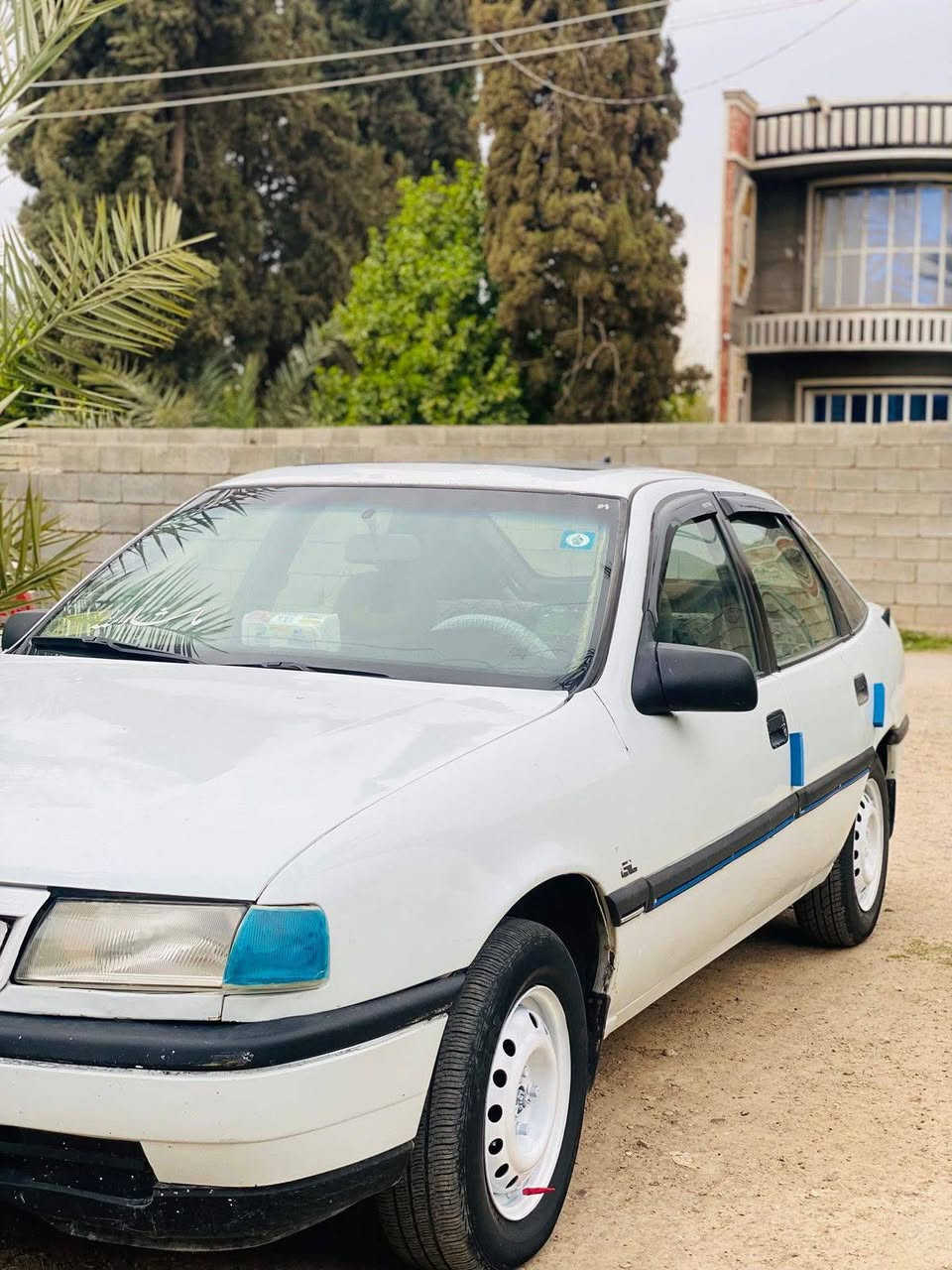 السلام عليكم اوبل فكترا ٩١موديل رقم صلاح الدين انكليزي عارضها ٣٥وبيها مجال مكان سيارة بغداد ***********هذا رقمي بي واتساب فقط
