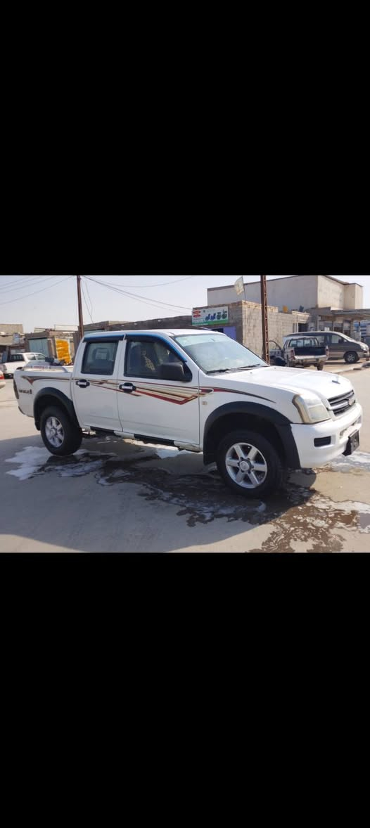 للبيع شوفر ليت لوف موديل 2005 مزاد وزاره الداخليه مكينه وكير فيفتي سياره جاهزة مابيه كل نقص سعره 45ورقه وبيه مجال مكان ناصريه الرفاعي ***********
