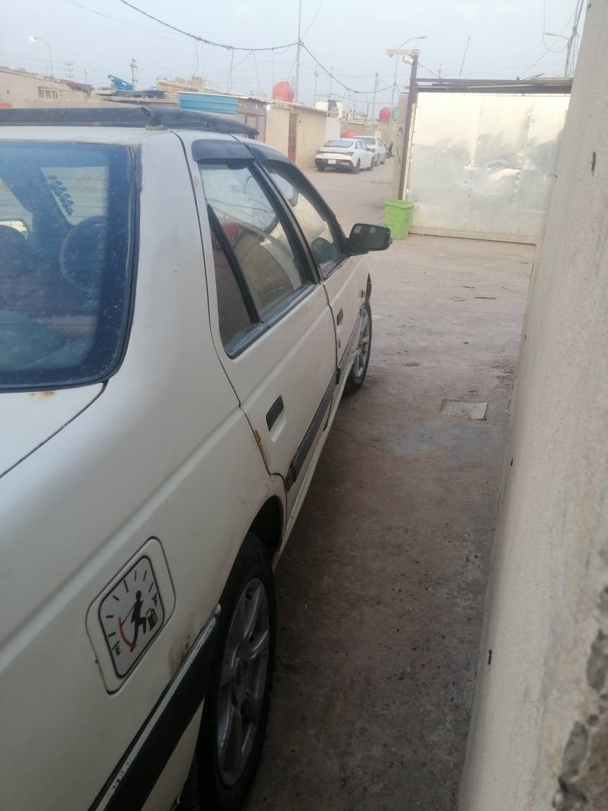 بيجو ٤٠٥ موديل ٢٠١٢ خصوصي للمراوس حسب القناعه كير ومحرك تمام بس التبريد نقص غاز ويل كب حجم ١٥ تخم تاير سنويه منتهيه ب٢٣ راعيه موجود تحويل *********** البصرة, العراق
