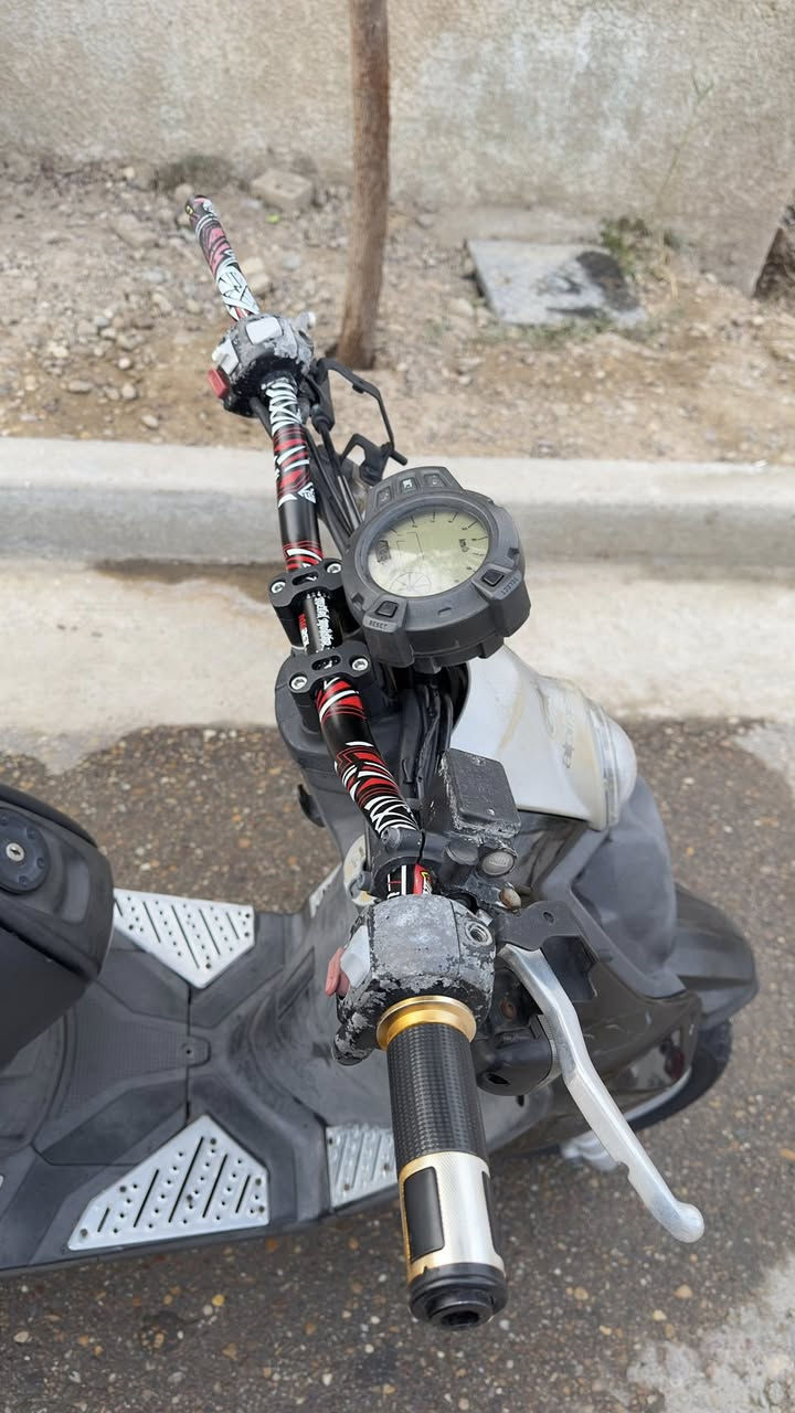 سلام عليكم سكنس جبلي نوزل دراجه كلش نضيفه مختصر الحجي مكفوله مكينه وكفر وكفراته كلهم ختم واحد دراجه بلاديه كلشي شغال بيه من البجم للطيز بيه ستيرن رياضي دراجه للبيع فقط مراوس ماريد السعر خاص وهاذ رقمي*********** واتساب وسيمكارت فقط ماسنجر مامتواجد
