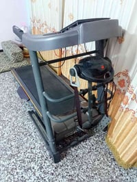 جهاز جري للبيع عاطل ما اعرف شنو عطل بس يمكن الشاشه او الكرت قيم بل يرض...