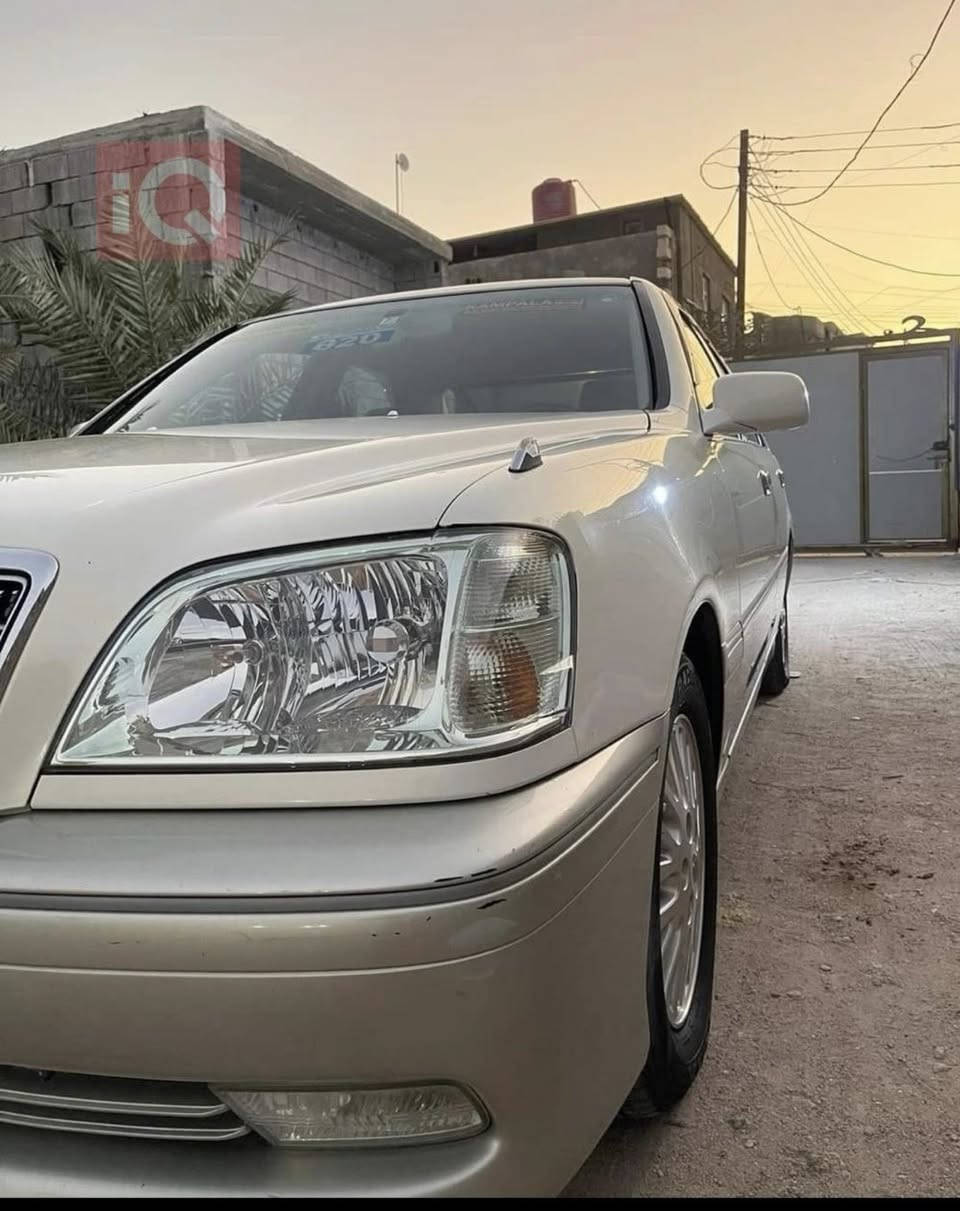 ام وعليكم ادوات متؤمه سليمانيه كفاله مواصفات 2 دكمه برده خلفيه وكشنات كهرباء كرستال    مديل  2002 
 السعر 60.  وبيها مجال ***********
