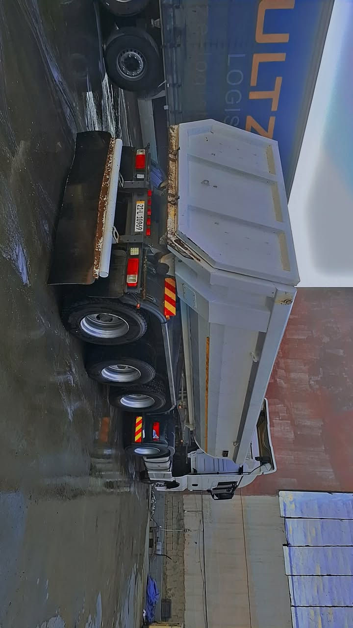 السلام عليكم 

راس عةرةبانة 
موديل 2016
حجم مةكينة440دةبل سوبةر
ثلاجة 
ريتايدةر
تخم تايةر جديدة
عةربانة داراقةساب
دنكير16
فول فول 
سعر435$
سيارة جاهيز 

مكان دةربةديخان
***********
