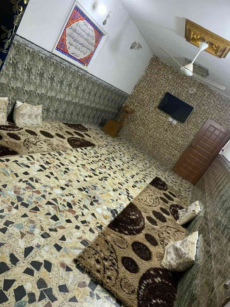 السلام عليكم
دار 🏠 المساحه ٢٠٠م طابو صرف العبيدي شهداء الأولى خلف مطعم العائلة طابق ونصف استقبال وهول ومطبخ وغرفه وصاله درج وصحيات الطابق الثاني غرفتين منام وصحيات سطحين بي الاستفسار اوالاتصال على الرقم ***********

اداره مكتب الهدى للعقار العنوان بغداد العبيدي شهداء الأولى شارع المحافظ قرب رحيم المضمد
