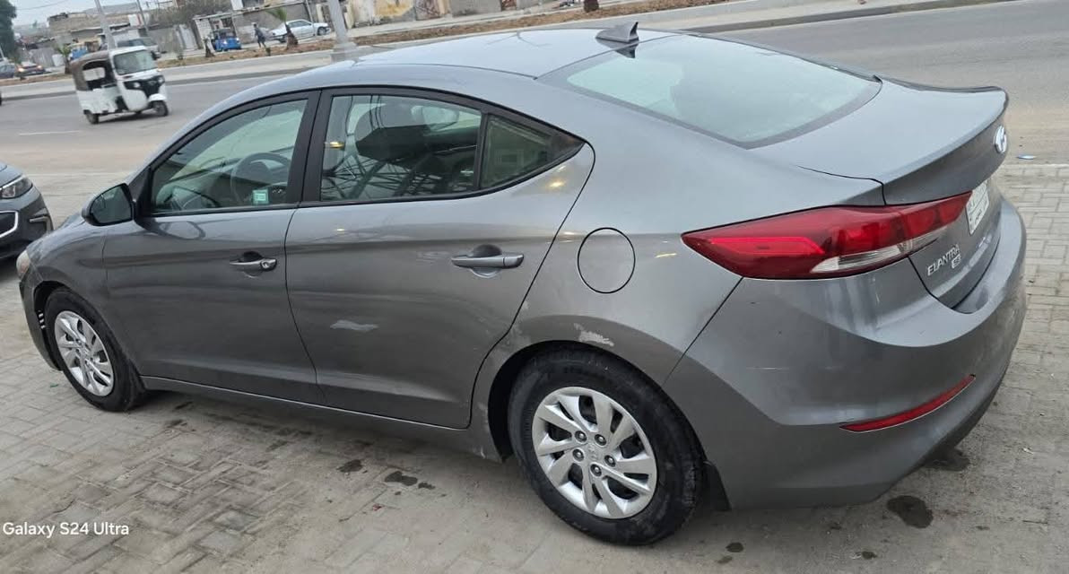 سلام عليكم 
النتر وارد مريكي موديل ((2017 ))رقم المثنى مشروع وطني تحويل مباشر مكينه(( 2000)) دوش  وكير وتبريد وحداديه وطخم تاير كهربايات كله شغاله داخل جديد مكان بصره سعره $((115))وبيه مجال ((***********))  ((***********))
