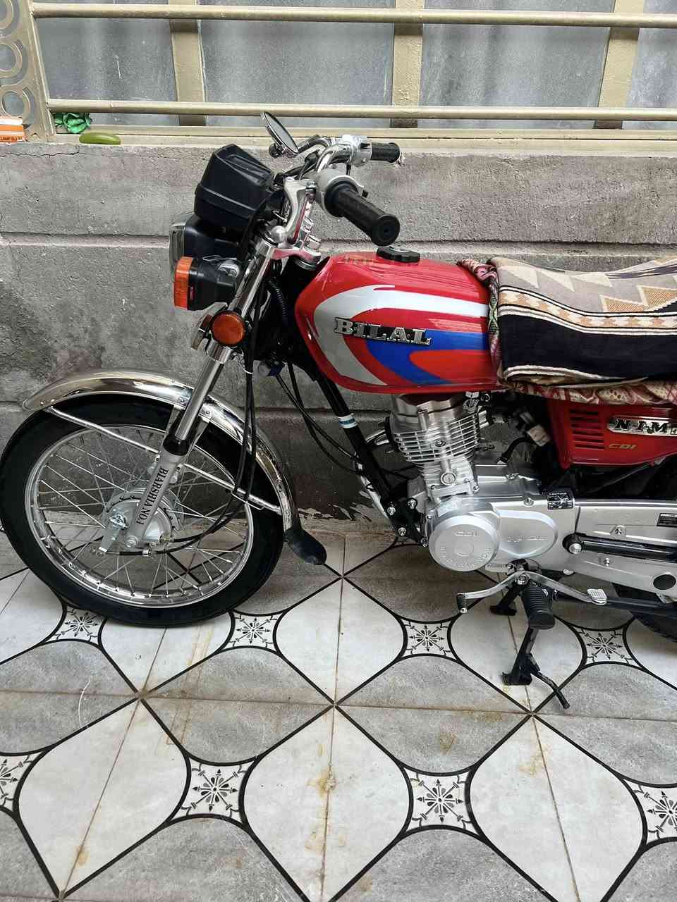 السلام عليكم
اربعه كير للبيع مديل 26اوراق سكنر تحويل مباشر 
الدراجه بعدهي جديده لون احمر مكاني كربلاء كنطره السلام الشراي يتصل وبي خير ويدلل 

***********
