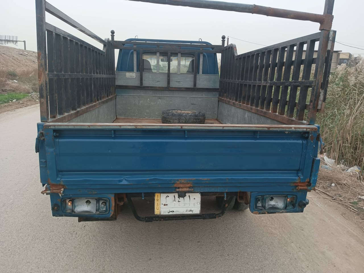 السلام عليكم ام عيون للبيع موديل 2001 سياره مكفوله كير محرك اكسل كهربائيات  تبريد نقصه كمبريسر فقط السياره نقصه فقط دوشمه وبك لايتات مصبوغه جماليه فقط وموجود صوره قبل الرش 

مكان السياره ابو غريب ابو منيصير 
السعر 68 وبيه مجال 

***********
