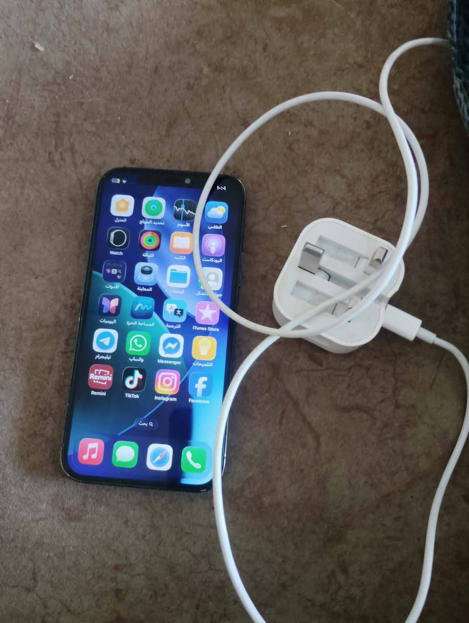 السلام عليكم ورحمه الله وبركاته
12 برو ماكس جهاز نضيف ذكره 128 شرق اوسط مبدل فقط بطاريه 
عنوان بابل البكرلي 

تواصل خاص 
***********
