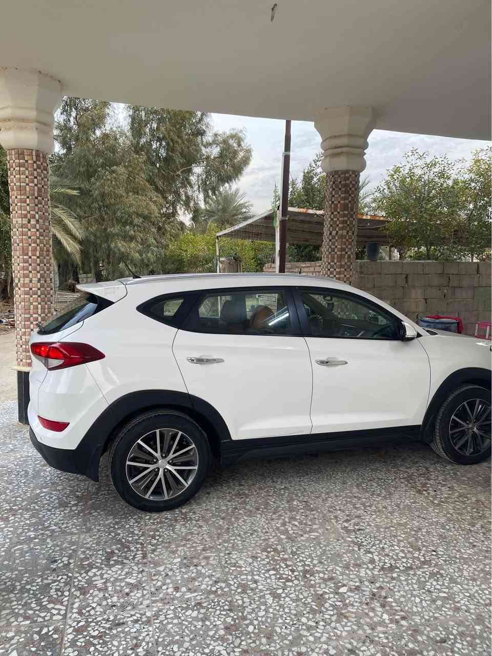 توسان 2017 خليجي 
رقم بابل 
اللون ابيض ماشيه 114 حقيقي 
مواصفات السيارة 
بصمة تشغيل 
باب ترحيب 
تشغيل عن بعد 
تبريد قطعتين 
ليدات 
3 انظمة قياده 
Sport 
Eco 
Normal 
مري شفط 
محرك 2000 دوش المرغوب 
محرك وگير مكفولات 
سيارة مال بيت وممتعوبه نظيفة كلش السيارة 
ضرر السيارة بيها صبغ وبارد عل گد شبر بين باب السايق والوراها اثر ضربه كلش خفيفة وبالعافية على الياخذها 
سعرها ب177  وبيها مجال وترهم مراوس اذا عجبتني سيارة 
التواصل خاص ♥️ حلة, بابل


**إذا كنت صاحب هذا الإعلان وتريد حذفه لأي سبب، رجاءا أرسل رسالة إلى الدعم الفني**
