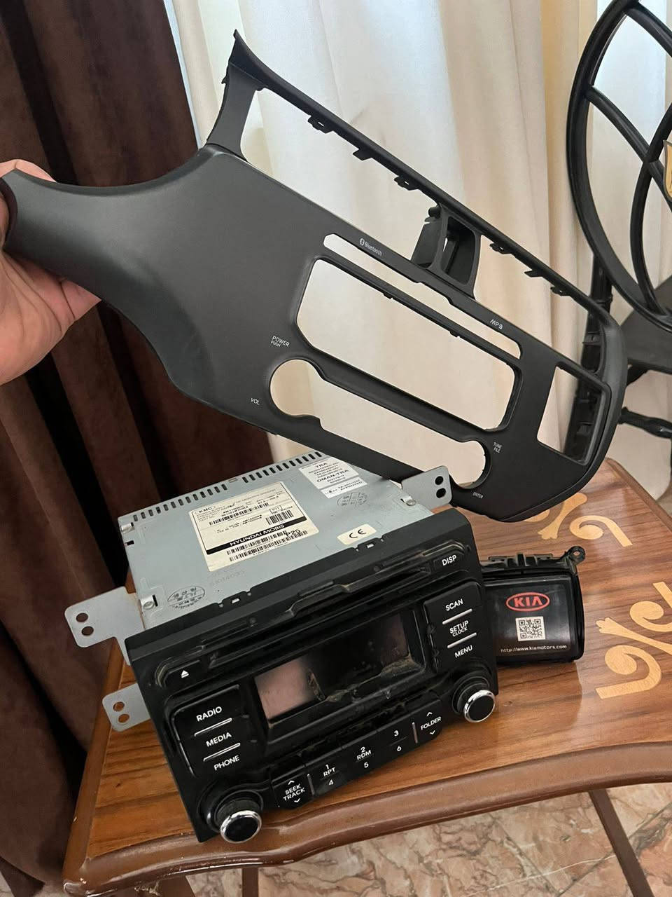 السلام عليكم من رخصت الادمن لبيع مسجل + إطار + نفاضه سكار يرهم من موديل 2012 ال موديل 2017  كل شغال مكاني بغداد  سعر 40الف  تحياتي لكم 🤝🌹🤝


**إذا كنت صاحب هذا الإعلان وتريد حذفه لأي سبب، رجاءا أرسل رسالة إلى الدعم الفني**