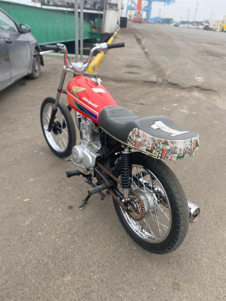 سلام عليكم دراجه مكينه رابيدو شاصي نامه أدوات للبيع ب 600 وبيها مجال قليل مكاني ام قصر وشراي يتصل علا هاذ الرقم ***********
