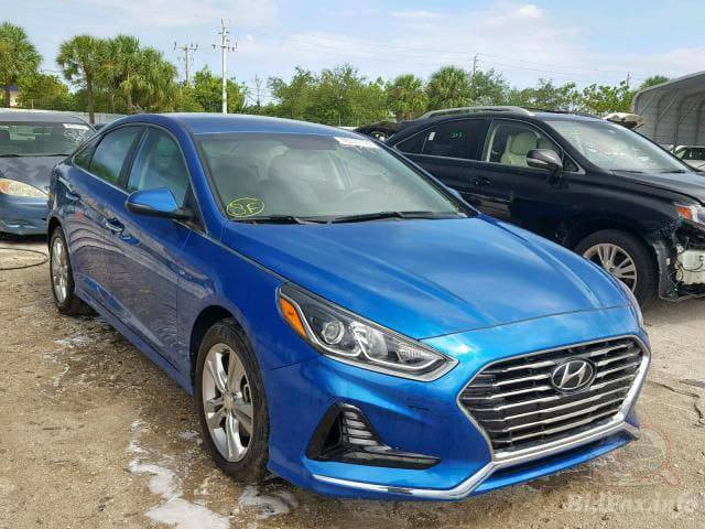 سلام عليكم 
سوناتا  2018 وارد أمريكي ضرارها باب السايق
سنويه جديده لنهاية ال30
محرك 2400 gdi
شاشه كبيره    
شاشه قراة اعطال
رادار جانبي 
كأمره دوار
مانع انزلاق 
تحديد مسار
فول تحكم ستيرن 
وضعيات قياده ايكو  وعادي وسبورت 
كشن كهرباء +هيترات بالكشنات 
 اشاير مري 
بصمه ابواب وصندوق  
جنطه ذكيه 
حساسات
تبريد ثلج 
صدر امامي خلفي جديد***********
