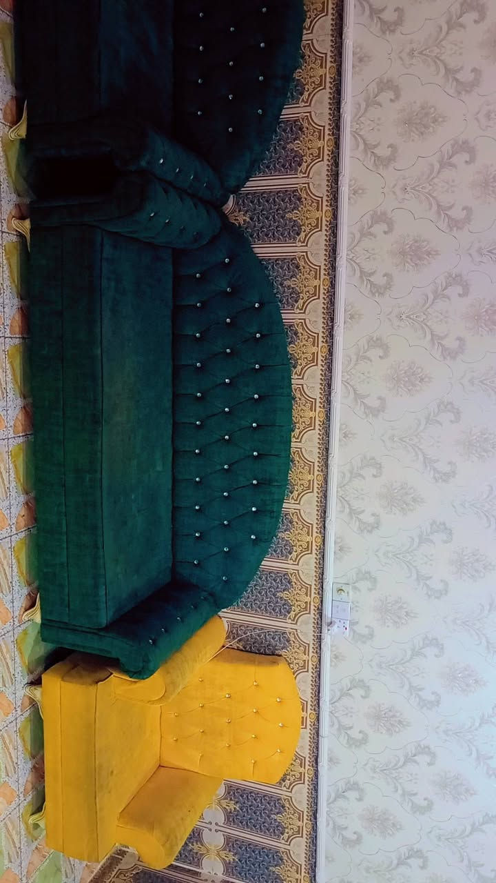 مكينه جمسي للبيع نظيفه وما داخله تصليح وشرط الفحص مكاني كربلاء وتخم للبيع 10 مقاعد تسكام للاستفسار على خاص او اتصال على رقم ***********
