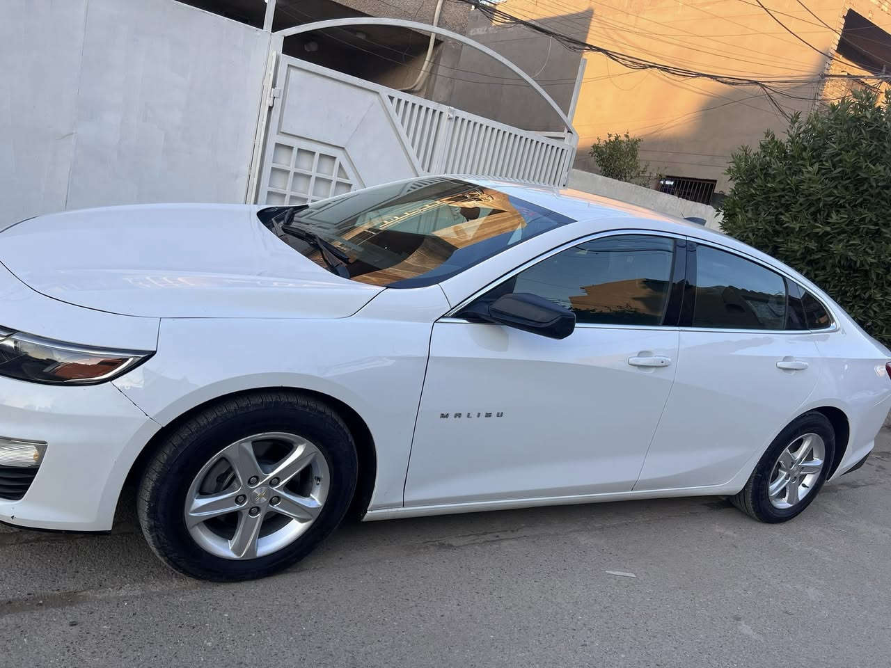 السلام عليكم 
شوفرليت ماليبو 2022 للبيع
حادث : تبديل بنيد فقط جاملغ بارد
ارباك ستيرن وبردة
ماشية :43 الف
رقم بغداد 
1.5L turpo CVT : محرك
مواصفات السيارة ( شاشة / كامره / بصمه / لايت زنون / ويل كب 16 / شاشه اعطال ......الخ)
سعر السياره ($ 138 $)
مكان السيارة الغدير
للاستفسار ***********
#ماليبو
