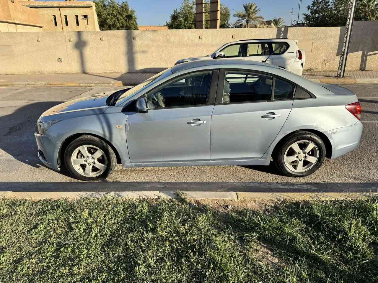 كروز 2010
صدر امامي جديد وتخم تاير جديد 

صدر خلفي نص عمر 

محرك تبريد 1800 خير من الله 

غرفتها جديدة 

محتاجة ملاحظات بسيطة بوليش 
مابيها اي نقص 

كلير عام وحادثها باب السايق مبدل وبارد بالجاملغ الامامي الايمن 

يايوم يعجبك تروح تحولها صاحبها يريد تحويلً

سعرها 60 قفل 

مكانها صلاح الدين / تكريت


**إذا كنت صاحب هذا الإعلان وتريد حذفه لأي سبب، رجاءا أرسل رسالة إلى الدعم الفني**