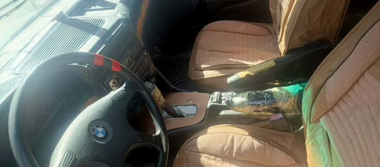 سلام عليكم. بيم حجم 735 بدون راعي  مكينه وكير فيفيتي مكفولات تخم تاير حداديه ترايك وين ماتريد 
سعره مناسب
‏‪***********‬‏
