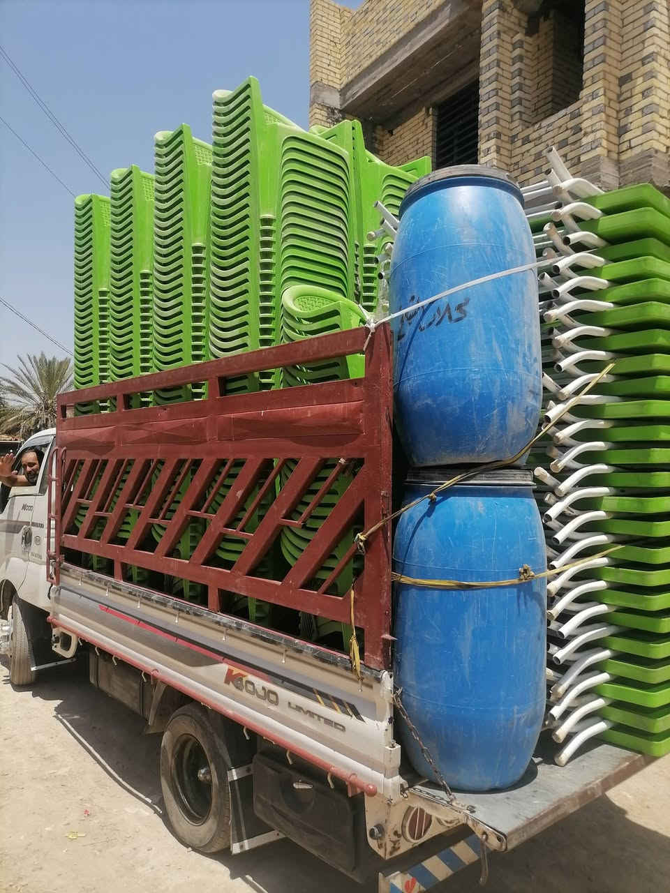 غراض اخو الجديد كرسي ناصر ٧٥٠٠ ميز شيخي ٣٠ الف طبله ناصر ٥٠٠٠ الف بغداد ***********
