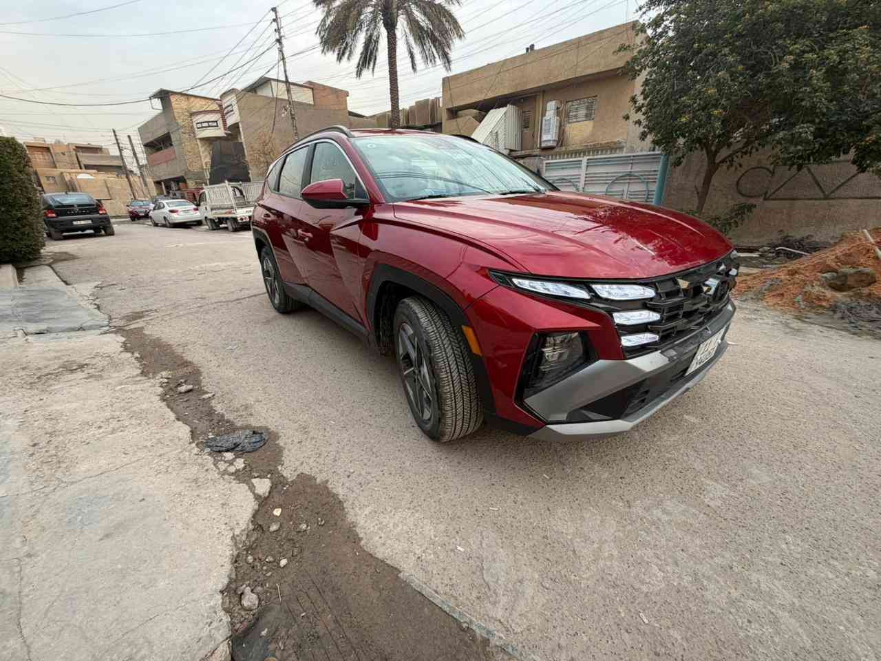 السلام عليكم 
توكسان 2025 للبيع.. وارد امريكي حادثهه فقط بارد بلبنيد ارباك سترين
السياره بدون صبغ بدون تبديل فقط شباج الدعاميه مبدل 
شاصي لغد مكفول السياره ماشيه 8000 بدون اي نواقص
مواصفات
بصمه ابواب تشغل
جنطه كهرباء
كشنات كهرباء
تدفئه كشنات
رادات امامي خلفي جانبي
توقف ذاتي
داخل بيجي
السياره جديده مابيهه اي نقص
عارضهه ب222 وبيهه مجال
مكاني بغداد الدوره 
للاستفسار.. ‭0773 668 9017‬
