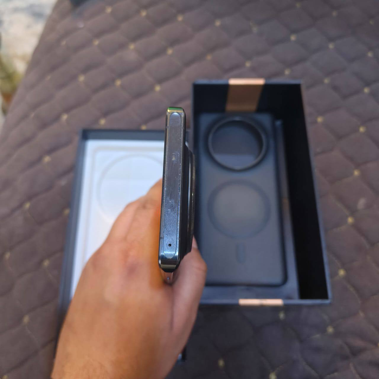 السلام عليكم شبابنة الغالين.
فلاگشیب Realme.

GT 5 PRO اللون اسود

للبيع او المراوس شنو عندك دزلي خاص

Snapdragon 8 Gen3 الجهاز يجي بمعالج

الاحدث من كوالكم

الشاشة عملاقة بسرعة تحديث 144 هيرتز بتقنية Itpo متغيرة التردد يعني بالالعلاب

طيارة والبيجي 120 فريم

مع اضائة 4500 شمعة يعني كلشي واضح

حتى بالشمس المباشرة

يجي ب اقوى بطارية من ناحية الاستخدام عن تجربة وتكدر تتاكد بفيديوات اليوتيوب بحجم

ΜΑ 5400

بسرعة شحن 100 W مع ملاحظة

ذاكرة الجهاز (256)

مع عشوائية 12 وتكدر اتضيفلهة 12 وتصير عندك 24 بس عشوائي. انت متخيل

.

اما من ناحية الكامرة فهو فلاگشب اکید تاخذ

بي صور سنمائية تموت

الجهاز نظافه 100%

الجهاز يجي مع شاحنتة الاصلية ال 100 W 

ويا كارتونه

سعرة 800 الف فقط مستعجل على بيعتة اتمنة من الي ميعرف الجهاز يعبر المنشور
مكاني البصره القبله
***********
