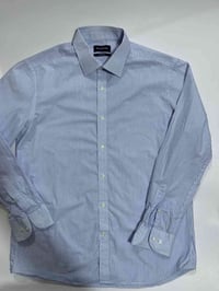 قميص رسمي • مقاس L • قماش ناعم