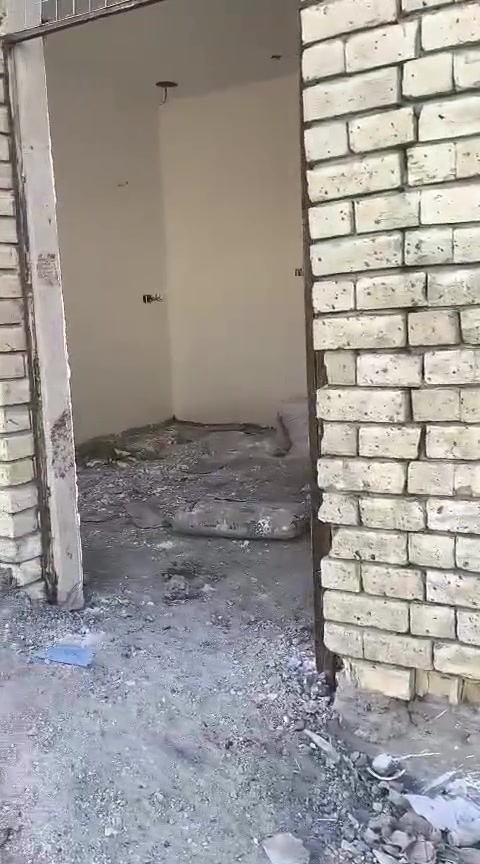السلام عليكم ورحمه الله وبركاته كادر 4خلفات  جص بورك متر 6الاف  +تشميع دواخل اسمنت  تحب تشوف شغلي أو اشتغل الك نموذج ***********
