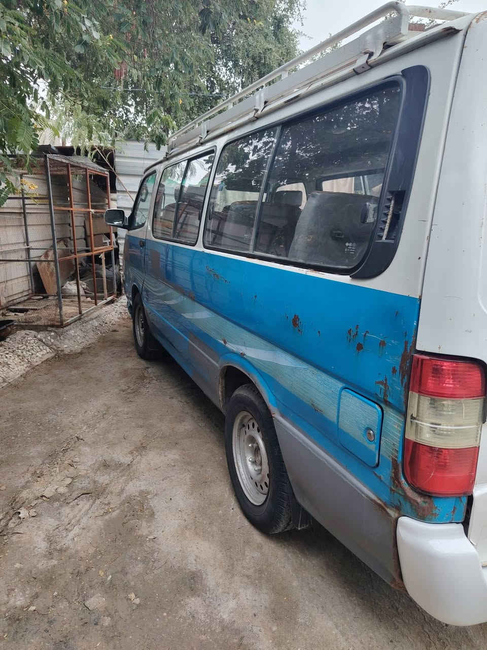 جمبي مديل 15شرطيه للبيع دوشمه جديده حدادية جديده تخم تاير جديد سياره جاهزة مكينة مجفتة *********** مكان كربلاء
