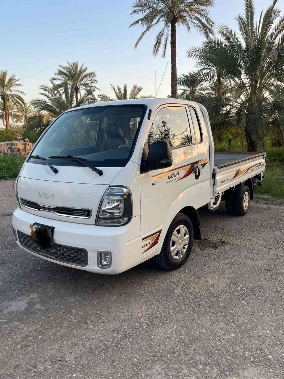 كيا نثية
موديل 2024 
مكينة2700
ماشية 49 الف
رقم بغداد انكليزي تحويل مباشر
تبريد ثلج ❄️ فول مواصفات 
دبل ايرباك ، ABS ,,كاميرا وشاشه ,، دعامية خلفية, اشاير بالمري ,تحكمات ستيرن
دبـة ماء وصندوق عدة
ودعامية خلفية
دوشمـة عامة 
سيارة جاهزة من كلشي 
السعر 155 وبيها مجال بسيط 
سيارة جاهزة بدون نقص
رقمي للاستفسار ***********
مكاني بغداد التاجي
التواصل على الرقم فقط
